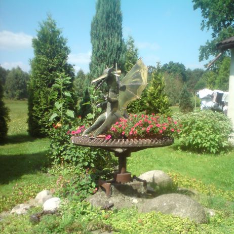 Skalniak- najstarszy element ogrodu.