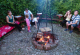 W ogrodzie mamy również wyznaczone miejsce na ognisko tu rodzinnie grillujemy i biesiadujemy wśród zieleni.  