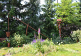 Żuraw i karmnik wykonany przez mojego męża (jak wszystkie elementy architektury ogrodowej)