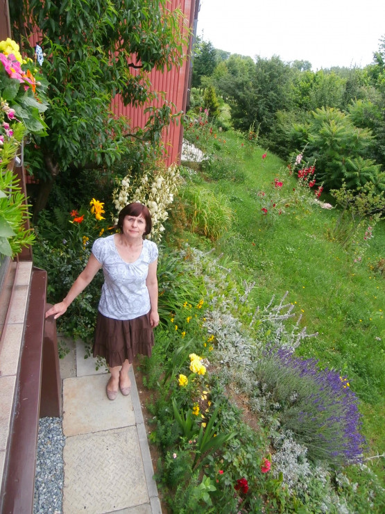 Bożenka i jej kwiatowe królestwo ;) 