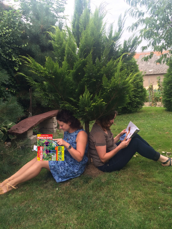 W ogrodzie zawsze jest czas na relaks przy miłej lekturze:)